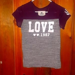 Tee shirt size small from reflex.